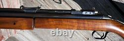 Sheridan Blue Streak Vintage Thumb Safety 1960 Air Rifle. 20 cal. Best Wood Ever