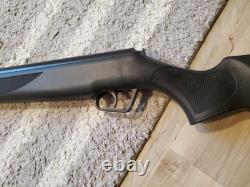 Stoeger X50 6.35mm. 25 cal Pellet Gun Air Rifle with 3-9x40mm Scope Nice
