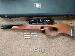 Styre Hunting 5 Auto carbine pcp air rifle. 22cal. Mint condition with 6 mags