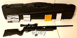 Umarex Gauntlet. 177 cal PCP Rifle with High Pressure Filler Valve Scope & Case