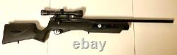 Umarex Gauntlet. 177 cal PCP Rifle with High Pressure Filler Valve Scope & Case