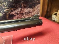 Vintage Ben Franklin Model 342.22 Cal Air Rifle 1971 With Box