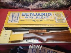 Vintage Ben Franklin Model 342.22 Cal Air Rifle 1971 With Box