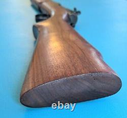 Vintage Benjamin 342.22 caliber pellet air gun rifle withpeep sight