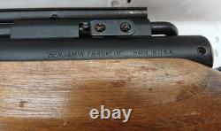 Vintage Benjamin Franklin Model 3120.22 Caliber Multi-pump Pneumatic Air Rifle