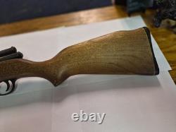 Vintage Crosman 1400.22 Cal Pellet Rifle. Multi-Pump, Shoots A1, NICE CONDITION
