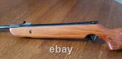 Vintage Crosman Mendoza Air Rifle Model RM 377.177 Cal (4.5mml) Pellet
