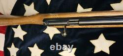 Vintage Crosman Model 1400 Pumpmaster. 22 Caliber Pellet Air Rifle Beautiful