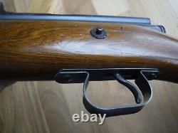 Vintage Crosman model 180 Pellet Rifle- Holds Air/good shooting