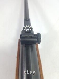 Vintage Crossman Model 3100 Break Barrel Spring Loaded. 177 Caliber Pellet Rifle