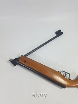 Vintage Crossman Model 3100 Break Barrel Spring Loaded. 177 Caliber Pellet Rifle