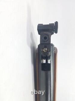 Vintage Crossman Model 3100 Break Barrel Spring Loaded. 177 Caliber Pellet Rifle