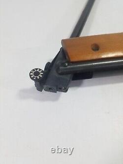 Vintage Crossman Model 3100 Break Barrel Spring Loaded. 177 Caliber Pellet Rifle