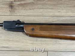 Vintage Daisy Winchester Model 1000X Break Action. 177 Cal. Pellet Air Rifle