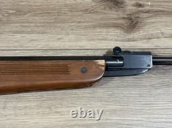 Vintage Daisy Winchester Model 1000X Break Action. 177 Cal. Pellet Air Rifle