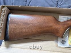 Vintage Diana Model 48-52 Air Rifle. 177 cal, Side Lever with Original Box