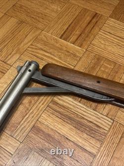 Vintage SHERIDAN SILVER STREAK C SERIES. 20 Cal 5mm Air Rifle Pellet BB Gun