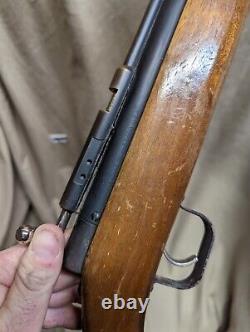 Vintage -Sheridan Products C9 Series 5.0 MM 20-Caliber Pump Air Rifle needs work
