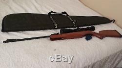 Walther Terrus Air Rifle Wood Stock. 22 CALIBER 2252079 Umarex with SCOPE