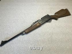 Working Daisy Model 2001.177 Caliber CO2 Pellet Gun Rifle With 35 Shot Rotoclip