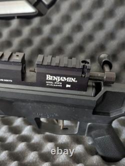 Benjamin Armada. Carabine à air comprimé pneumatique multishot à verrou BTAP25 calibre .25