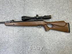 Benjamin Piston. Carabine à air comprimé à canon basculant de calibre 22 avec lunette de visée