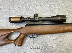 Benjamin Piston. Carabine à air comprimé à canon basculant de calibre 22 avec lunette de visée