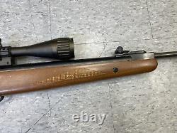 Benjamin Piston. Carabine à air comprimé à canon basculant de calibre 22 avec lunette de visée