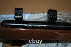 Benjamin Regal Np Air Rifle. 22 Cal Cp 4x32mm Scope Nitro Piston Nouveau Dans La Boîte