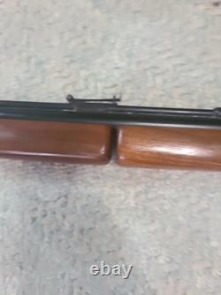Benjamin Sheridan C9A Série. Carabine à air multi-pompe de 20 Cal / 5,0 MM.