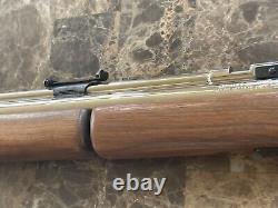 Benjamin Sheridan Crosman Silverstreak C9A Série. 20 Cal (5mm) Carabine à plomb à pompe