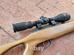 Carabine Benjamin Trail NP Air Rifle calibre .22 avec lunette et crosse en bois BT9M22WNP