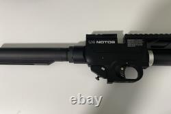 Carabine Umarex Notos. Carabine à air PCP de calibre .22 avec accessoires de conversion Buck Rail