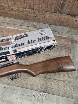 Carabine à air Benjamin Sheridan 397PA. 177 à pompe à verrou.