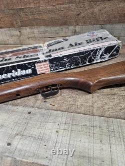 Carabine à air Benjamin Sheridan 397PA. 177 à pompe à verrou.