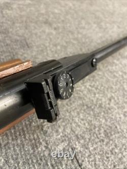 Carabine à air Daisy Modèle 120. Calibre .177, seulement plomb à canon basculant.