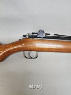 Carabine à air comprimé Benjamin Sheridan C9A Série. 20 Cal / 5.0 MM Multi-Pompe.