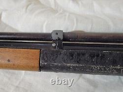 Carabine à air comprimé Crosman Model 102 Calibre 22, Vintage - Problème de soudure par points - Maintient l'air