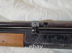 Carabine à air comprimé Crosman Model 102 Calibre 22, Vintage - Problème de soudure par points - Maintient l'air