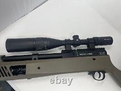 Carabine à air comprimé Umarex Gauntlet 2 PCP, calibre .25, deux chargeurs de 8 coups, avec des plombs.