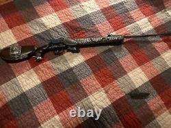 Carabine à plomb Daisy 1100 S personnalisée sur le thème amérindien. 177