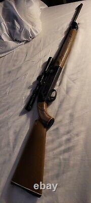 Crosman 2100 classique. Répétiteur de plombs et de billes de calibre .177
