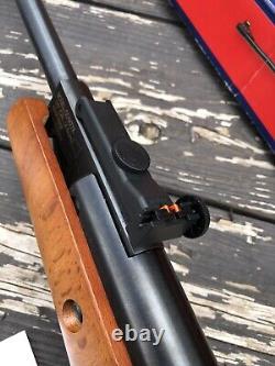 Crosman Optimus. Carabine à air comprimé à canon basculant de calibre .177 avec lunette 1200 FPS CO1K77X