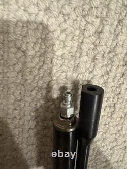 Découverte Benjamin. Carabine à air PCP 22 avec pompe, lunette et plombs