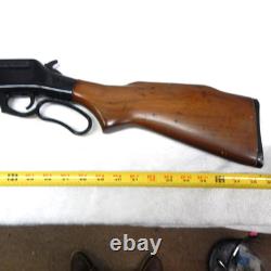 Excellent carabine à air comprimé Crosman Model 99 en calibre 22, à répétition à levier.