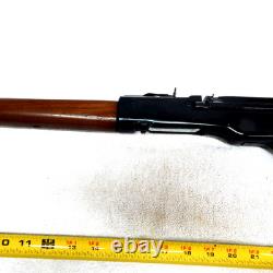 Excellent carabine à air comprimé Crosman Model 99 en calibre 22, à répétition à levier.