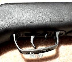 Fusil à air GAMO Wasp 1250.177 Cal avec lunette 4X32 et boîte d'origine