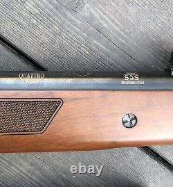 Fusil à air Hatsan Model 65 Combo, calibre 177 avec lunette 3-9x32, montures et crosse en bois.