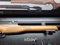 Fusil à air PCP Snowpeak M25 en bois. Calibre 25.