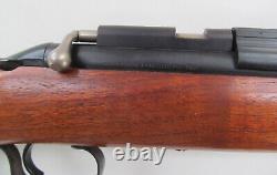 Fusil à air Sheridan 5mm. 20 calibres Plomb Modèle CLASSIQUE C en bois de luxe des années 1970